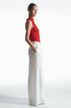 COS HIGH-NECK SLEEVELESS TANK TOP CRIMSON RED