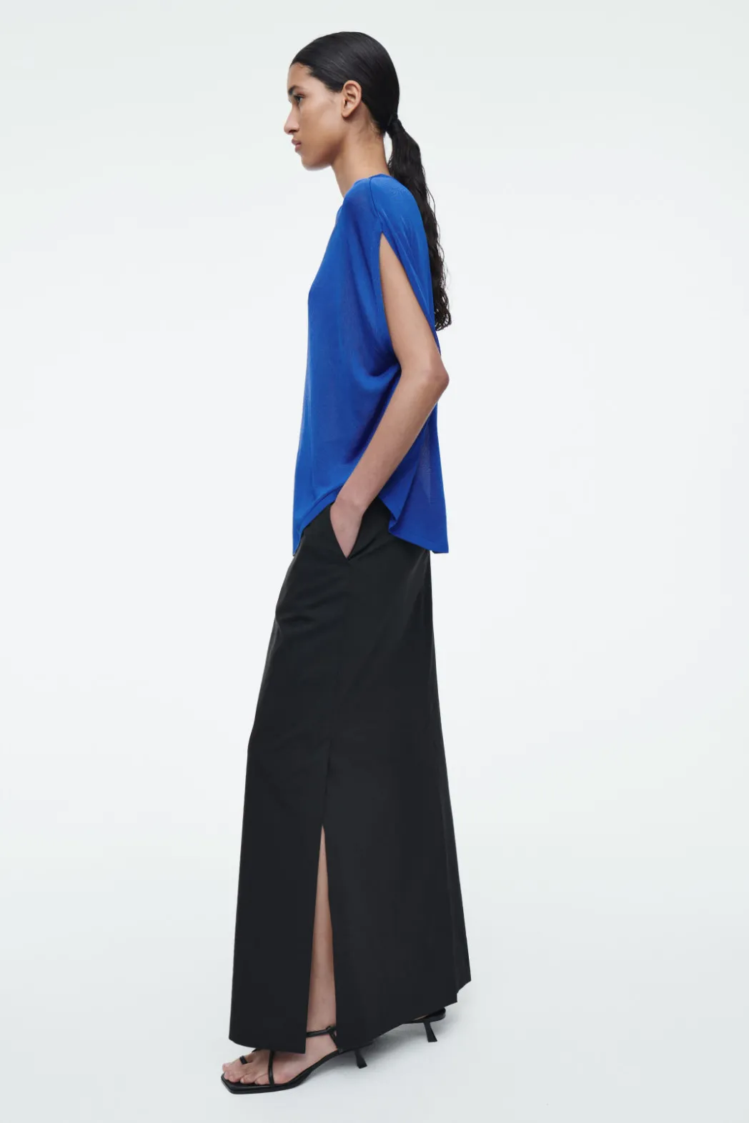 Best COS KNITTED CIRCLE-CUT T-SHIRT BLUE