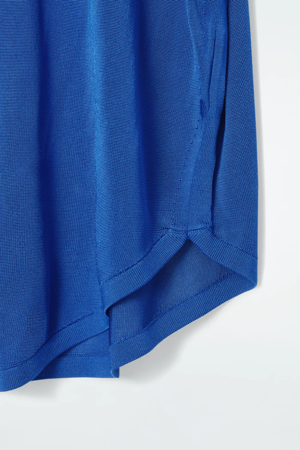 Best COS KNITTED CIRCLE-CUT T-SHIRT BLUE