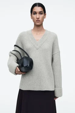 Online COS LAYERED V-NECK MERINO WOOL JUMPER LIGHT GRAY