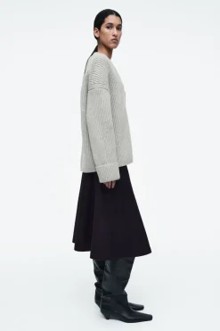 Online COS LAYERED V-NECK MERINO WOOL JUMPER LIGHT GRAY