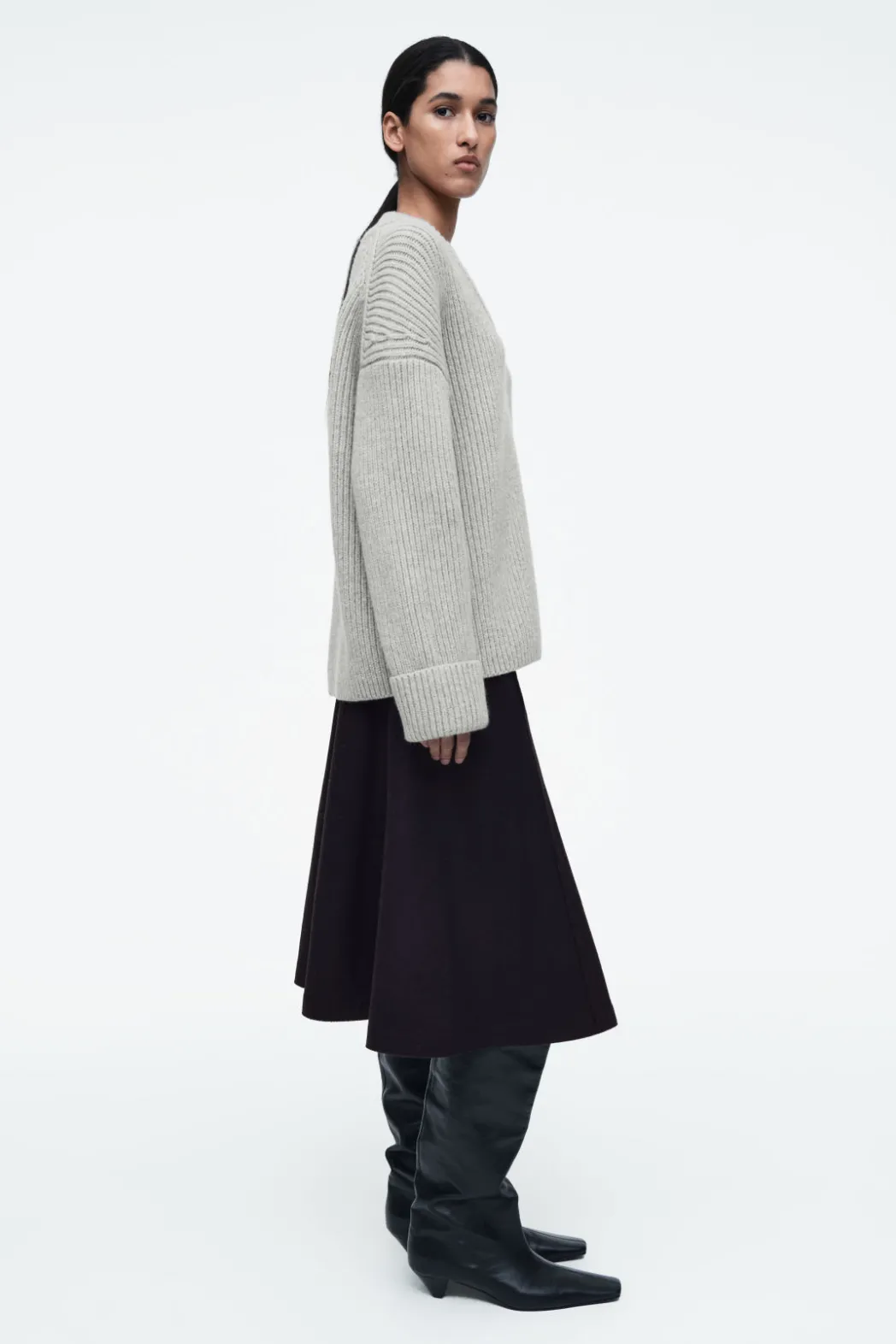 Online COS LAYERED V-NECK MERINO WOOL JUMPER LIGHT GRAY