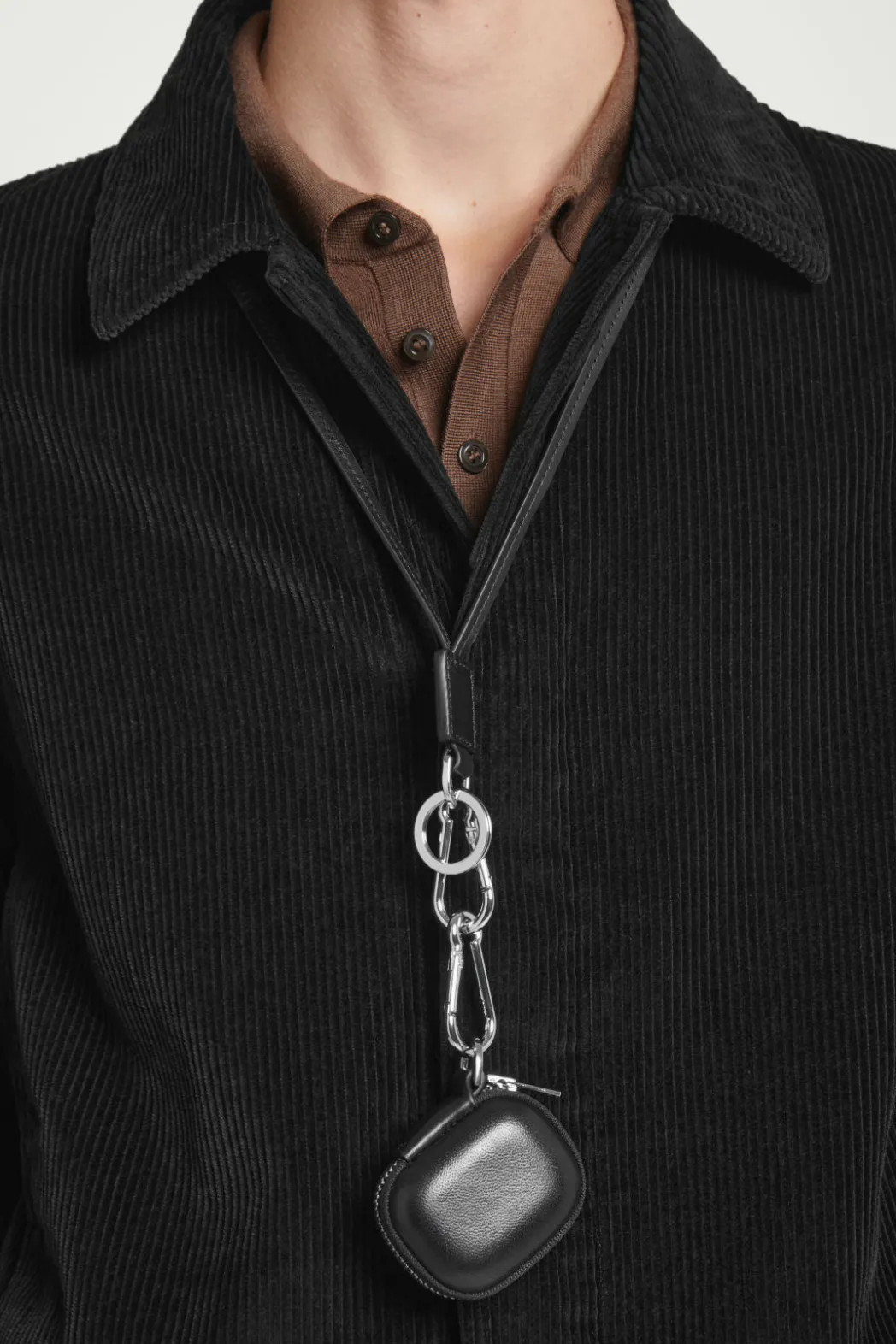 Outlet COS LEATHER KEY-FOB LANYARD BLACK