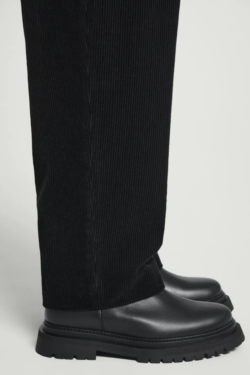 Discount COS LEATHER MOTO BOOTS BLACK