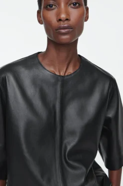 Outlet COS LEATHER T-SHIRT BLACK