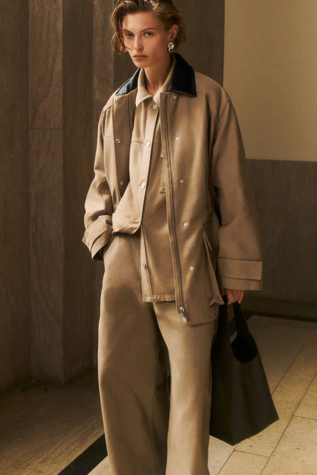 Outlet COS LEATHER-COLLAR FIELD JACKET CAMEL