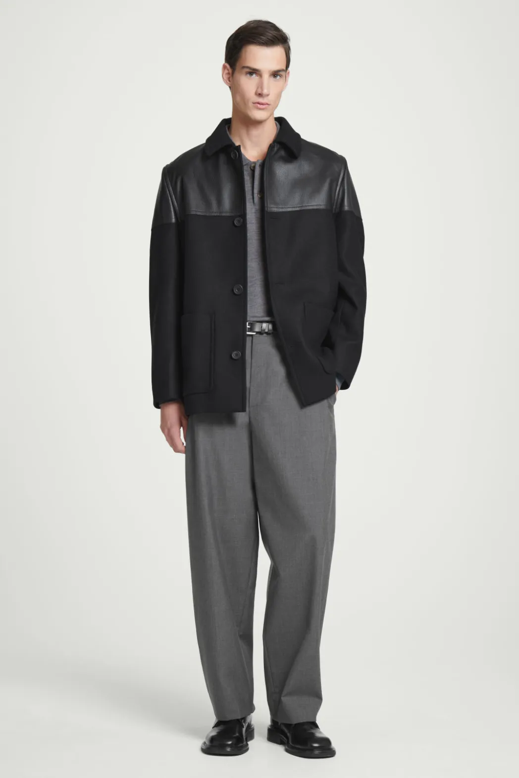 Outlet COS LEATHER-PANELED DONKEY JACKET BLACK