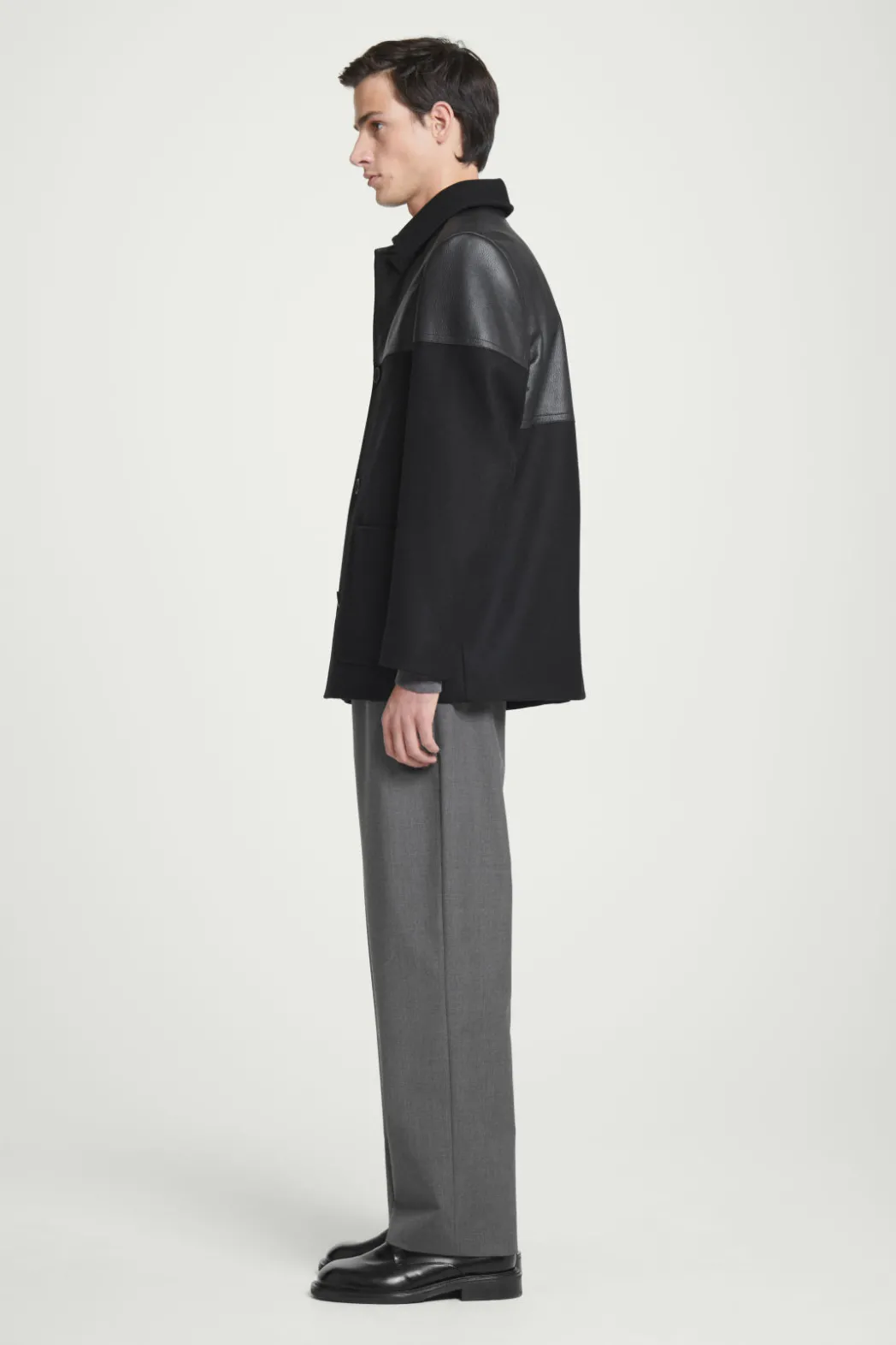 Outlet COS LEATHER-PANELED DONKEY JACKET BLACK