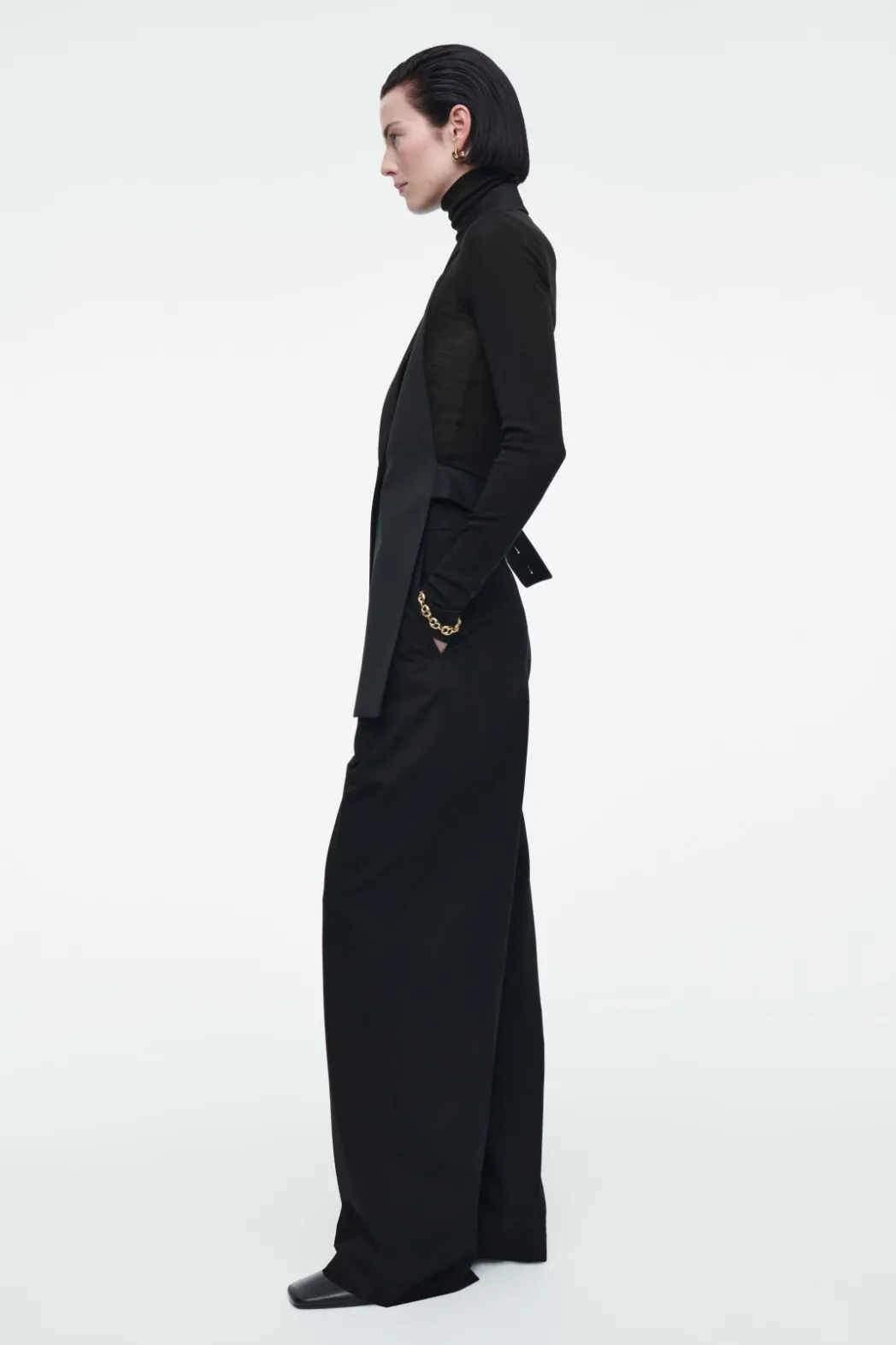 Outlet COS LONGLINE BACKLESS WOOL VEST BLACK