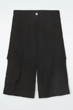 Sale COS LONGLINE CARGO SHORTS BLACK