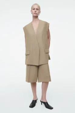 Outlet COS LONGLINE WOOL-BLEND TWILL SHORTS BEIGE