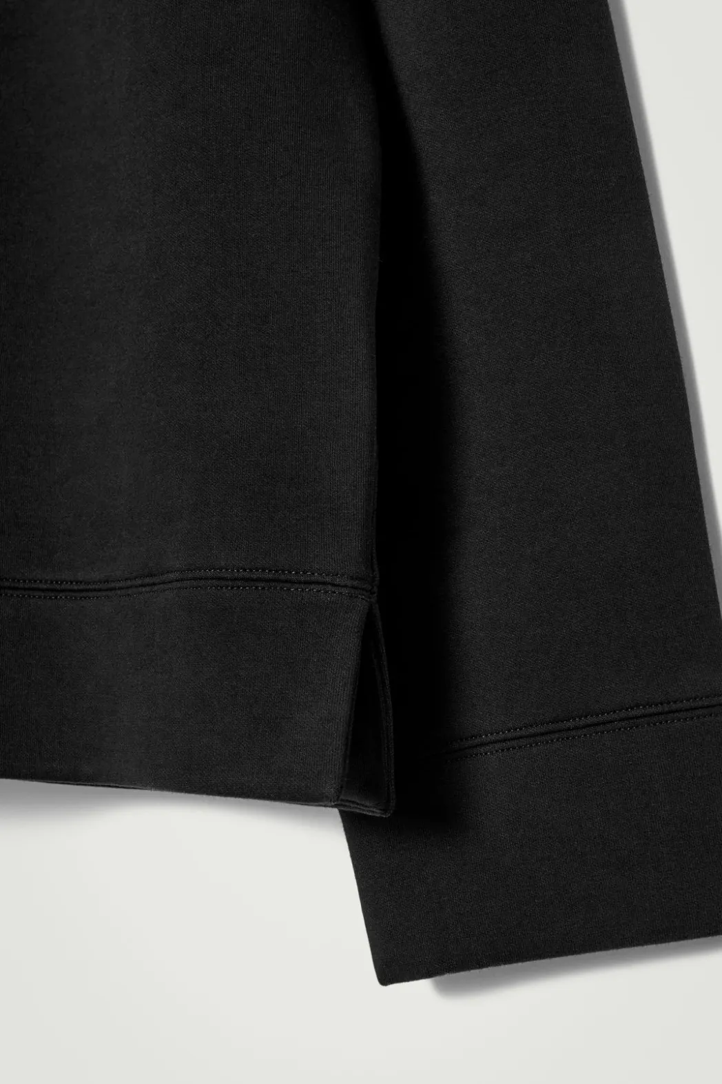 Sale COS LONG-SLEEVED HALF-ZIP POLO SHIRT BLACK