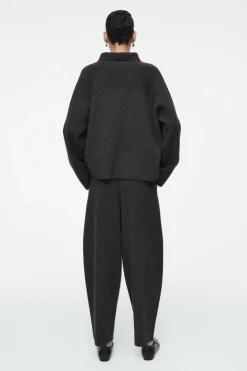 Hot COS MERINO WOOL BARREL-LEG TROUSERS CHARCOAL MÉLANGE