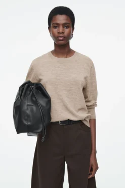 Outlet COS MERINO WOOL CREW-NECK SWEATER BEIGE / UNDYED