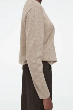 Outlet COS MERINO WOOL CREW-NECK SWEATER BEIGE / UNDYED