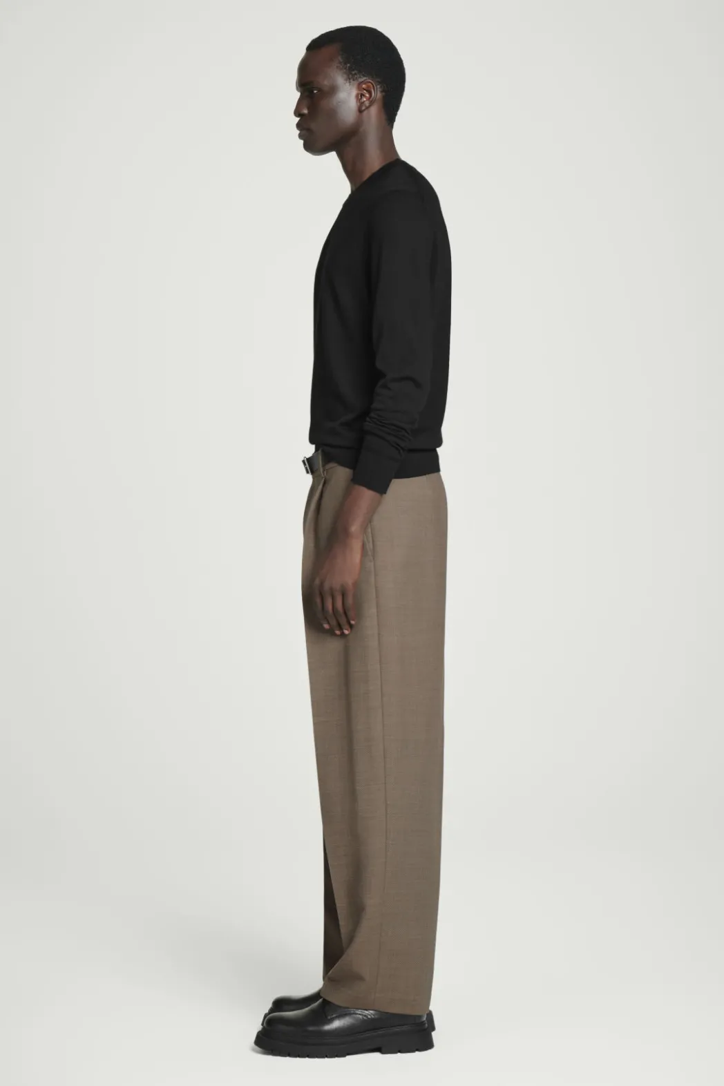 Best COS MERINO WOOL CREW-NECK SWEATER BLACK
