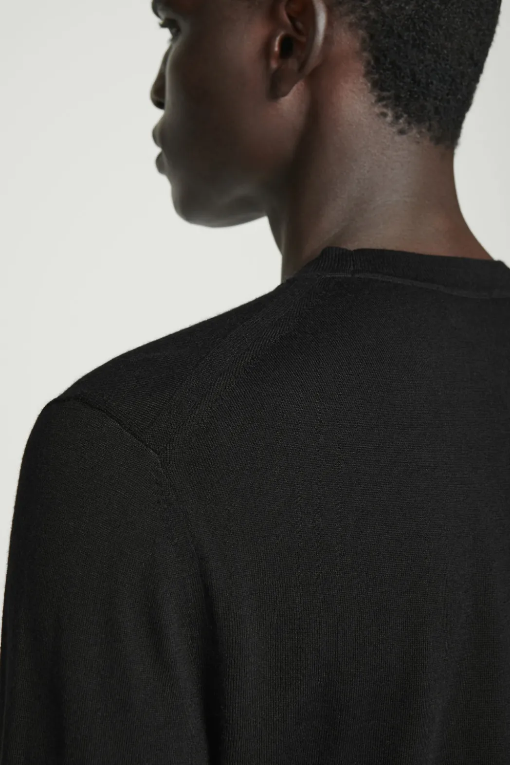 Best COS MERINO WOOL CREW-NECK SWEATER BLACK