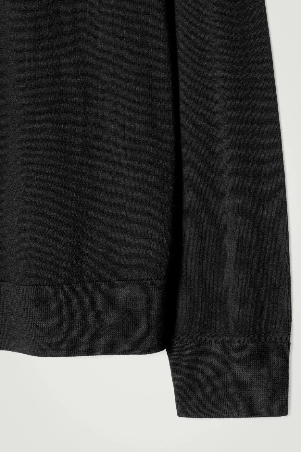 Best COS MERINO WOOL CREW-NECK SWEATER BLACK