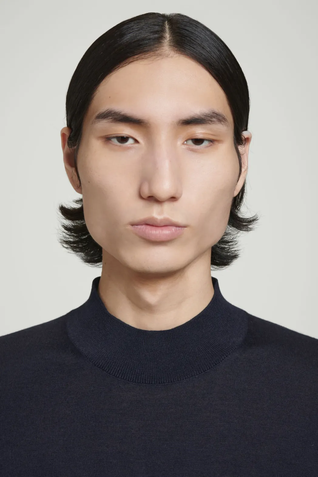 COS MERINO WOOL MOCK-NECK JUMPER NAVY