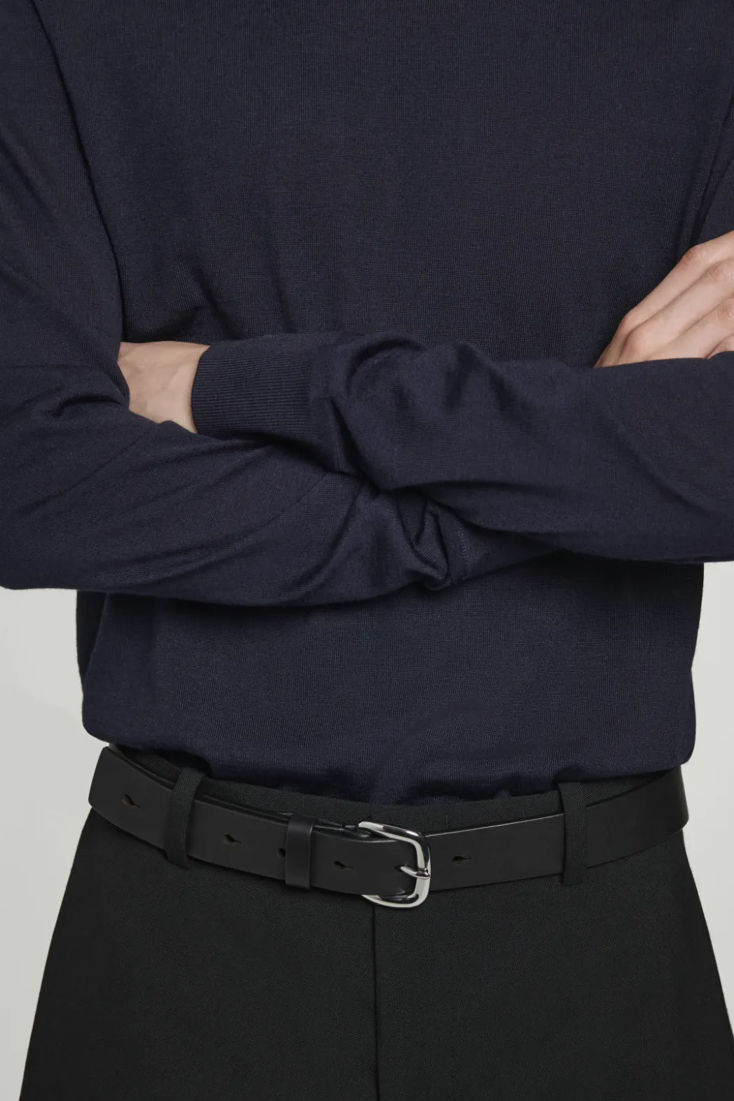 COS MERINO WOOL MOCK-NECK JUMPER NAVY
