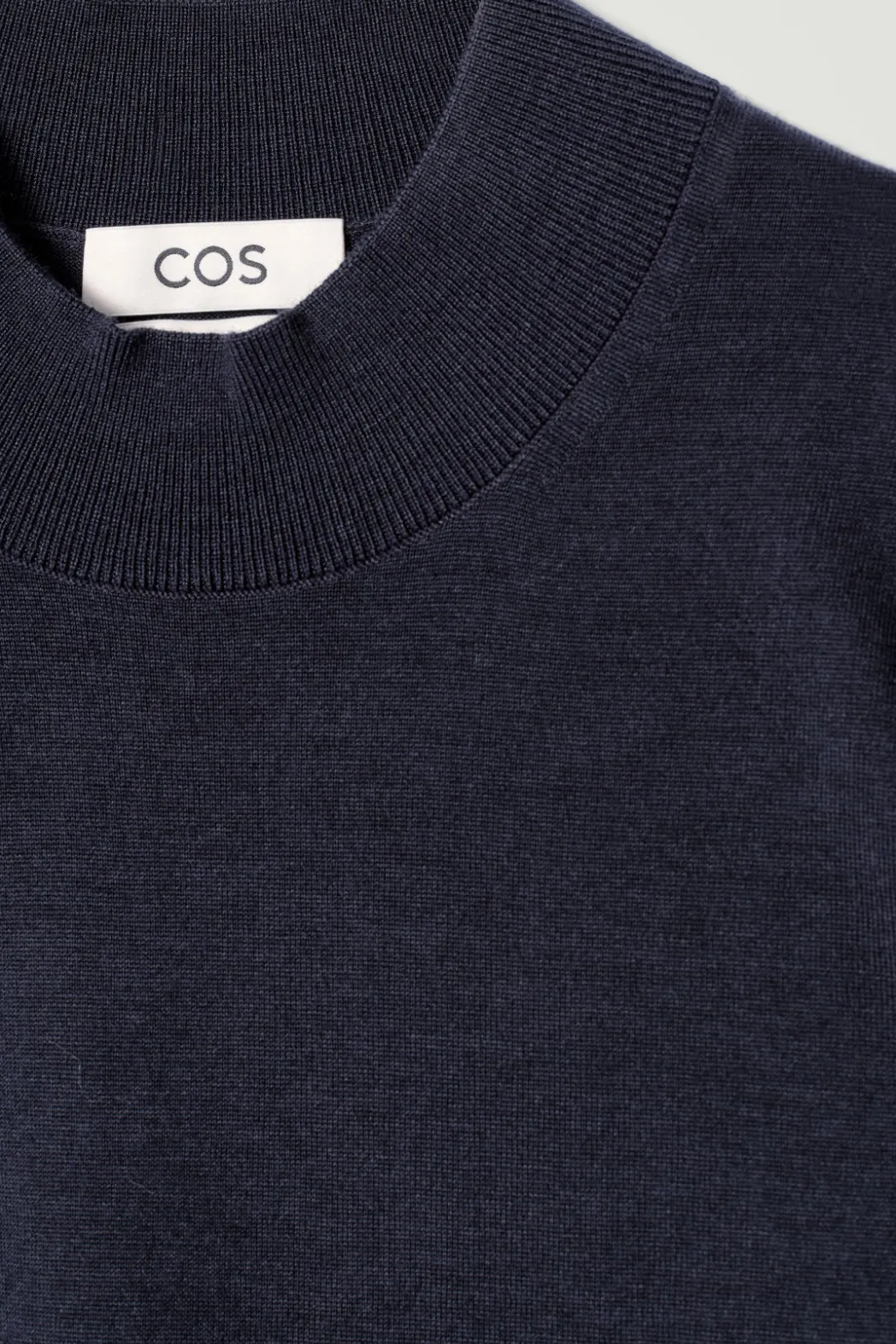 COS MERINO WOOL MOCK-NECK JUMPER NAVY