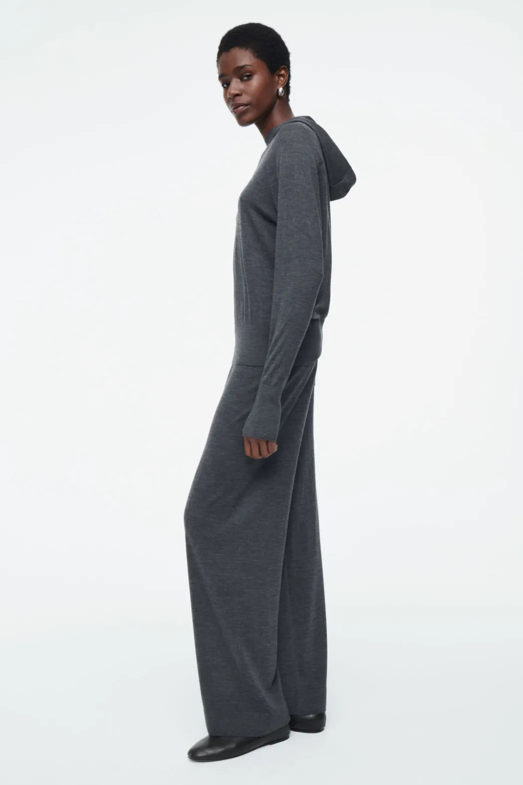 Online COS MERINO WOOL PANTS DARK GRAY