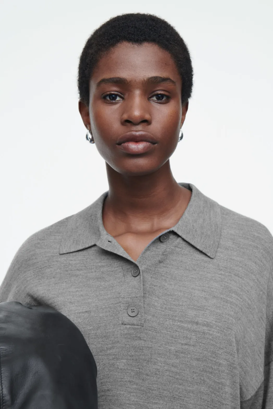 Discount COS MERINO WOOL POLO SHIRT GRAY