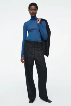 Clearance COS MERINO WOOL TURTLENECK TOP BRIGHT BLUE