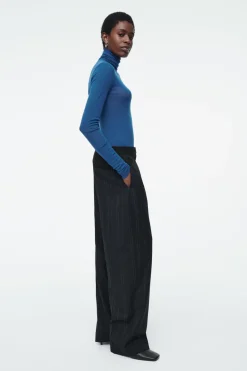 Clearance COS MERINO WOOL TURTLENECK TOP BRIGHT BLUE