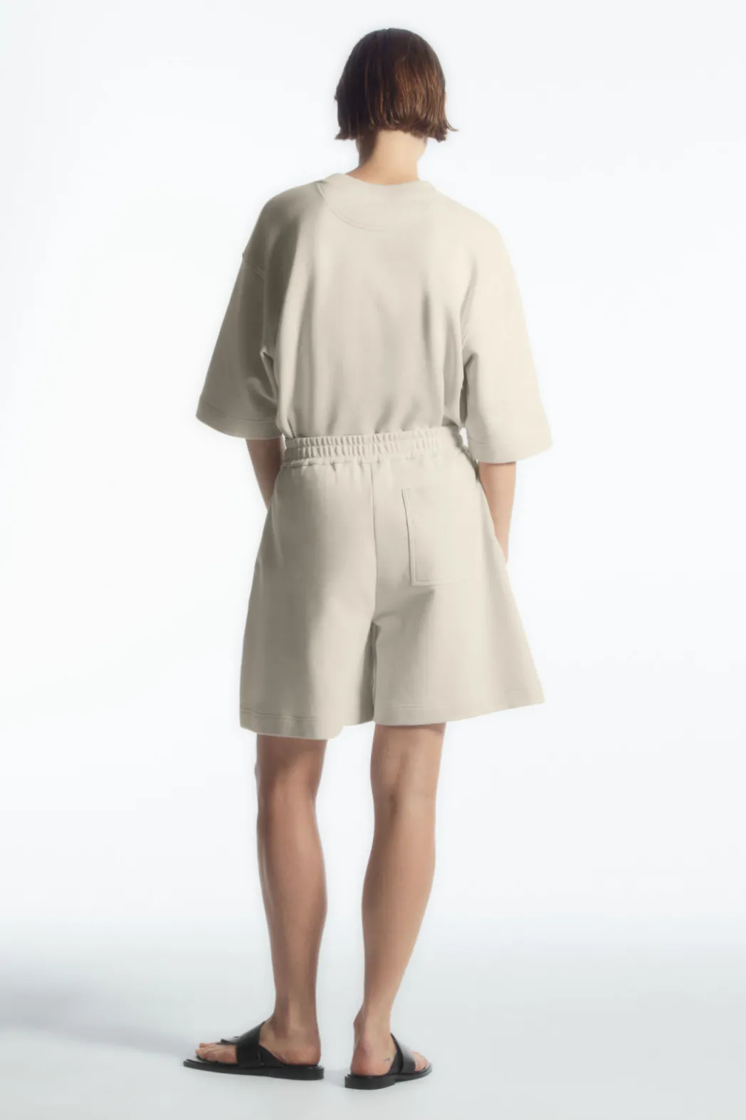 COS MID-WEIGHT JERSEY SHORTS ECRU