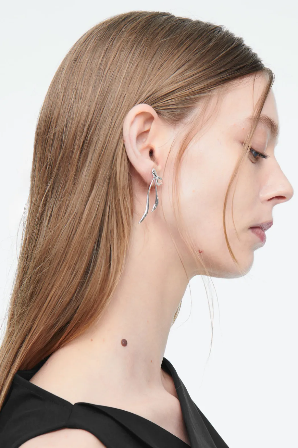 Best COS MISMATCHED BOW EARRINGS SILVER