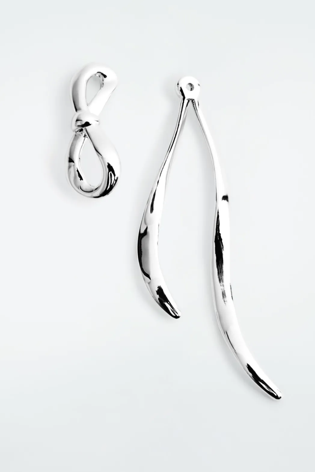 Best COS MISMATCHED BOW EARRINGS SILVER