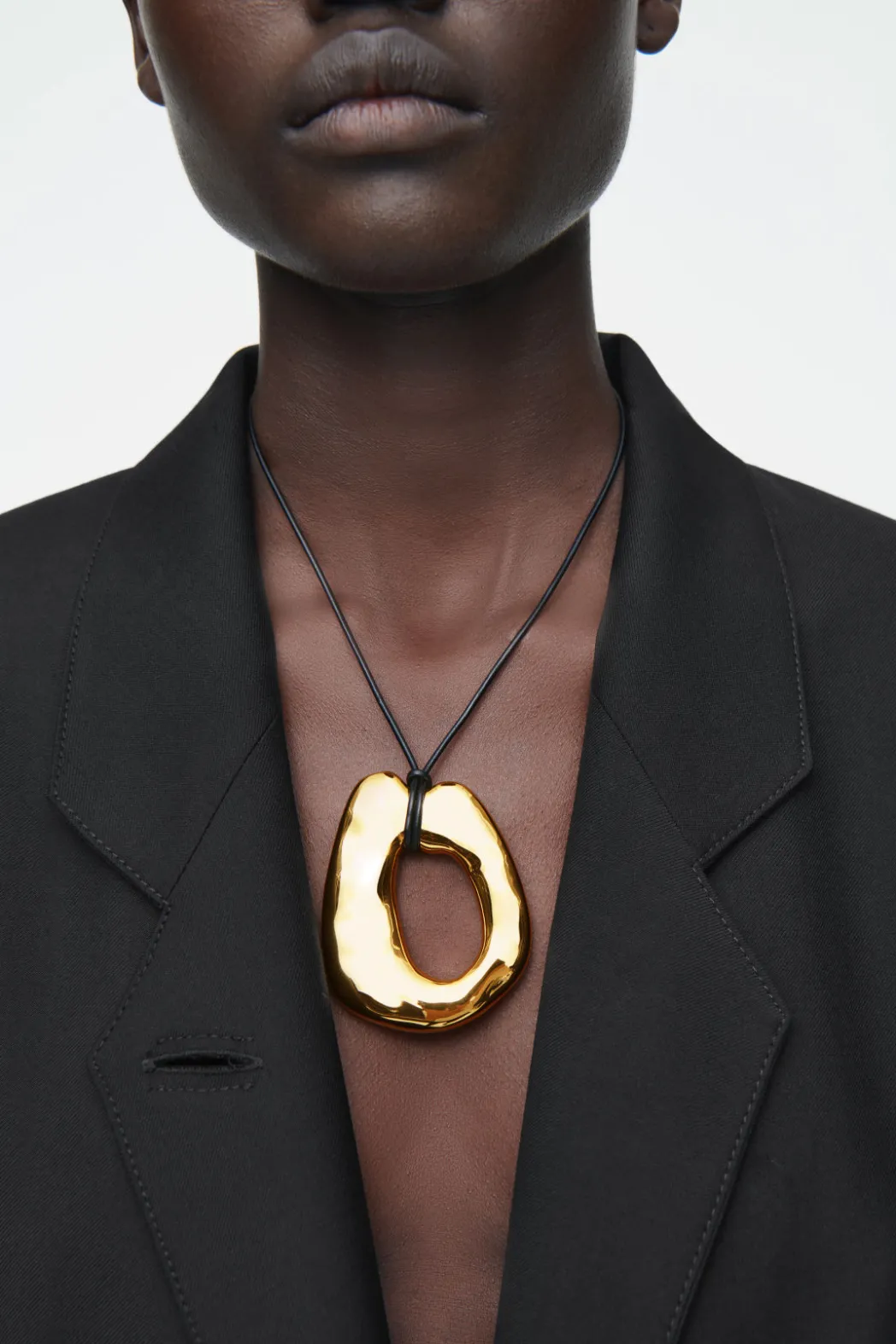 COS MOLTEN PENDANT NECKLACE GOLD