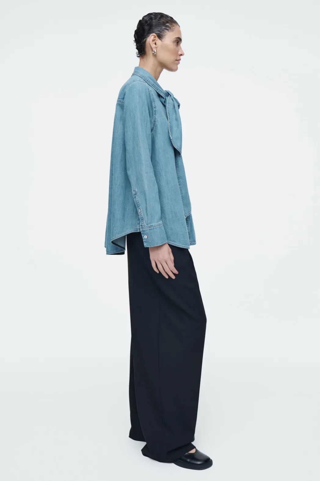 Discount COS NECK-TIE DENIM BLOUSE DUSTY BLUE