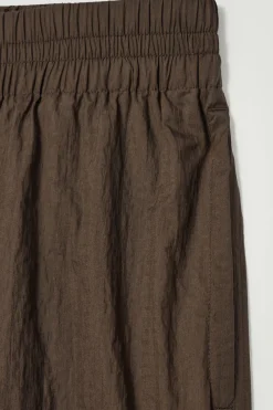 Best COS NYLON-RIPSTOP PARACHUTE SHORTS BROWN