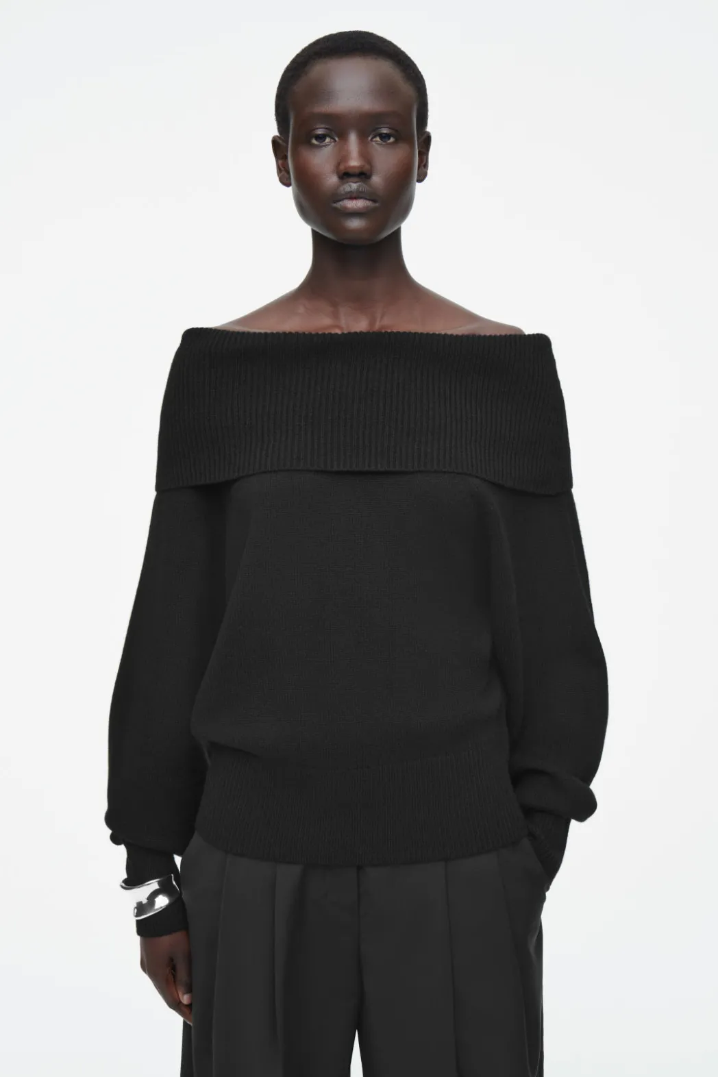 COS OFF-THE-SHOULDER MERINO WOOL SWEATER BLACK