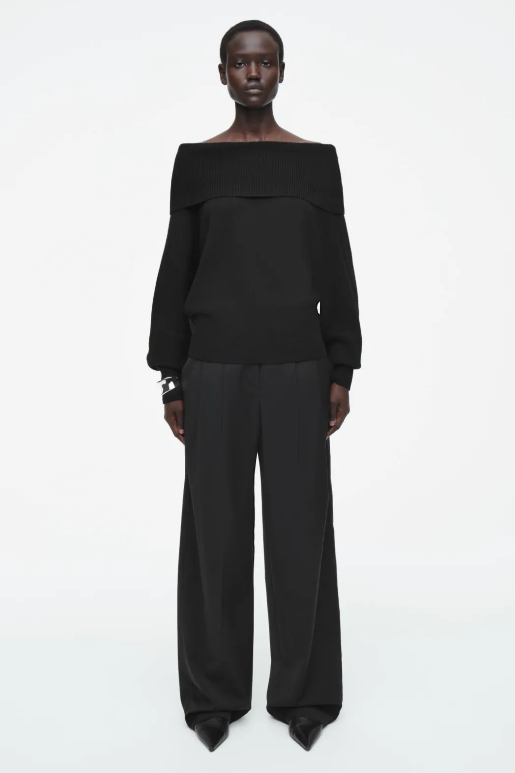 COS OFF-THE-SHOULDER MERINO WOOL SWEATER BLACK