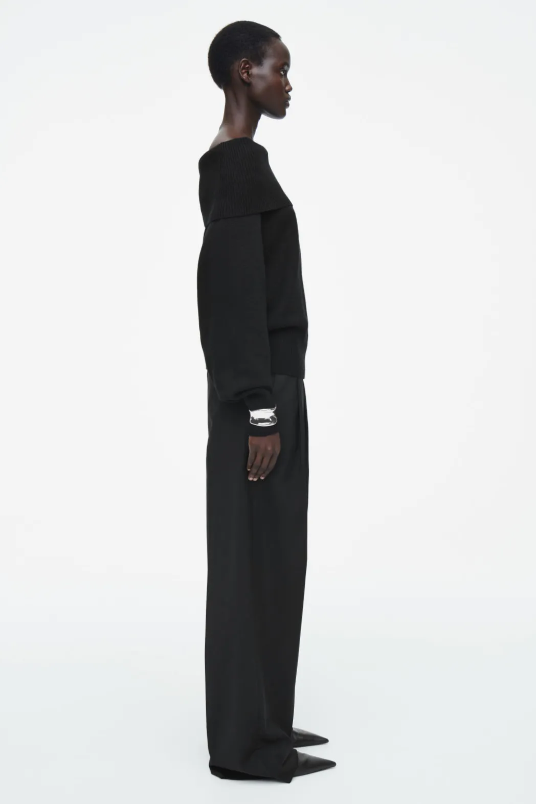 COS OFF-THE-SHOULDER MERINO WOOL SWEATER BLACK