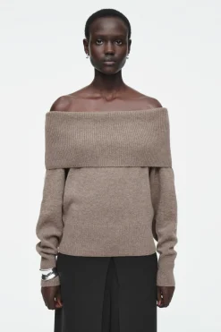 Discount COS OFF-THE-SHOULDER MERINO WOOL SWEATER MOLE