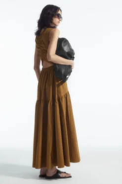 Clearance COS OPEN-BACK TIERED MIDI DRESS OCHRE