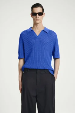 Outlet COS OPEN-KNIT POLO SHIRT BRIGHT BLUE