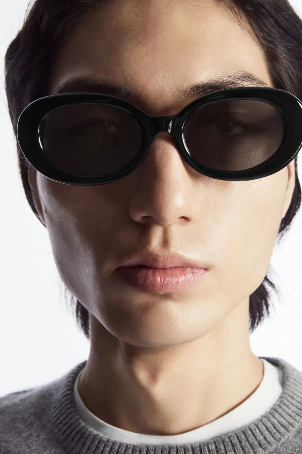 Discount COS OVAL SUNGLASSES - ROUND BLACK