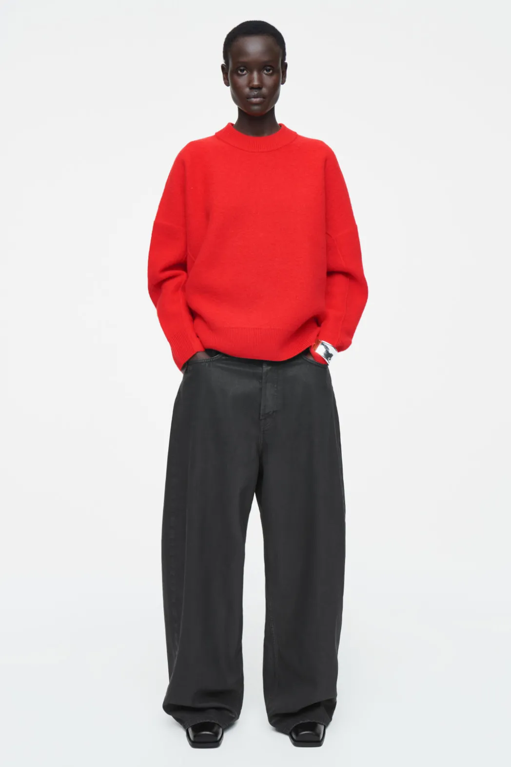 Online COS OVERSIZED BOILED MERINO WOOL SWEATER BRIGHT RED