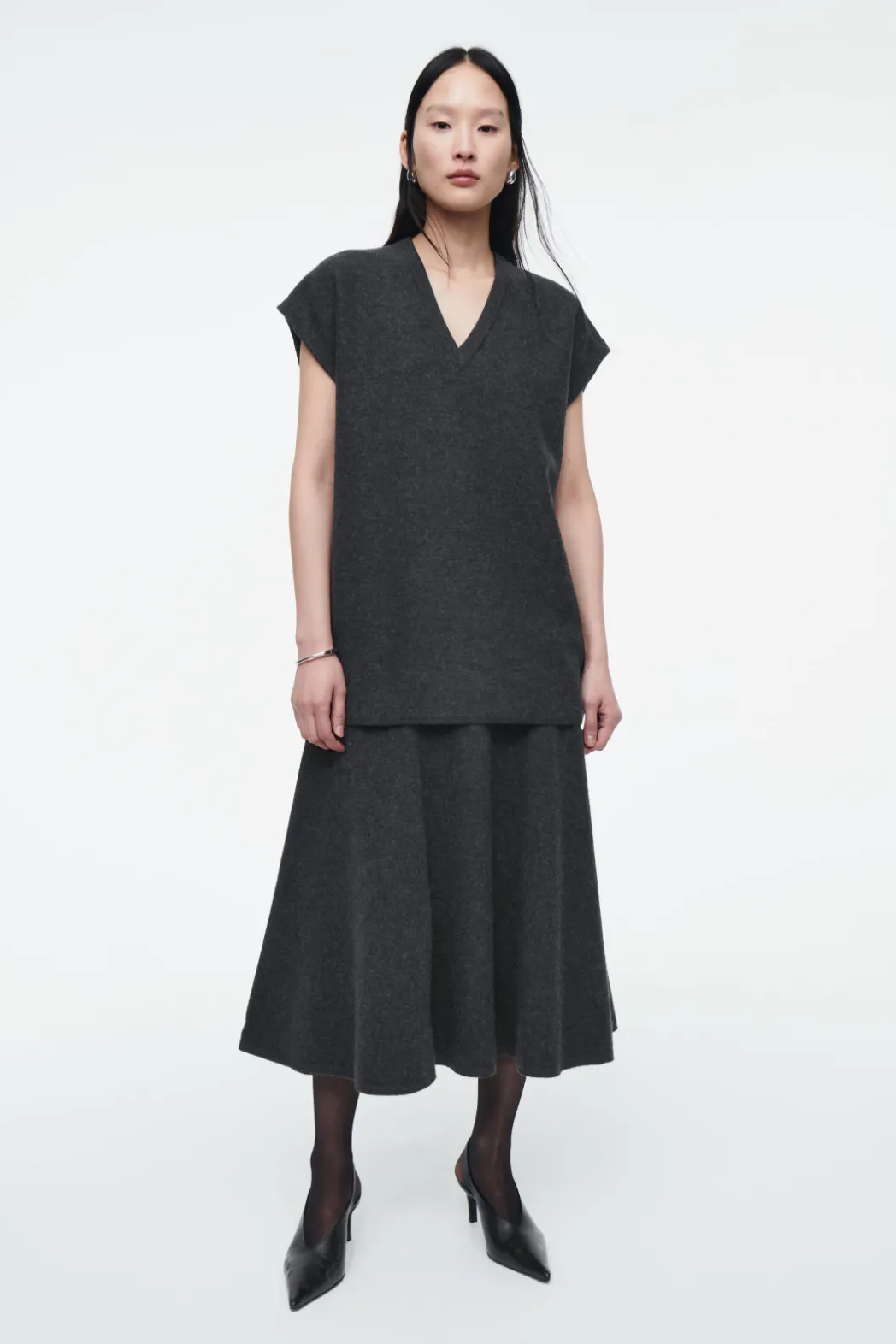 Online COS OVERSIZED BOILED-WOOL TANK DARK GRAY