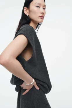 Online COS OVERSIZED BOILED-WOOL TANK DARK GRAY