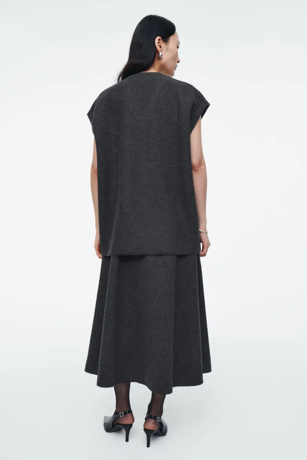 Online COS OVERSIZED BOILED-WOOL TANK DARK GRAY