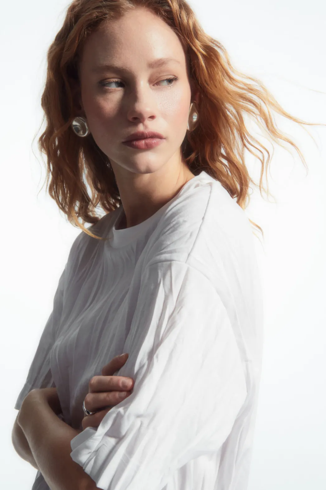 Outlet COS OVERSIZED CRINKLED JERSEY T-SHIRT WHITE