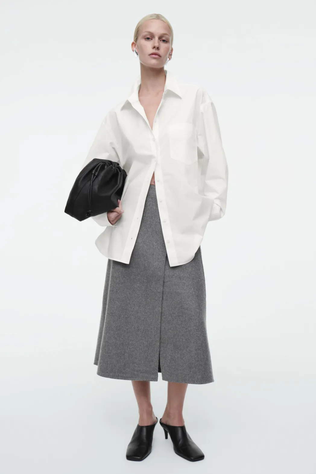 Outlet COS OVERSIZED CURVED-HEM SHIRT WHITE
