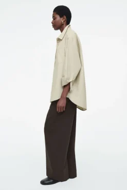 Clearance COS OVERSIZED CURVED-HEM SHIRT LIGHT KHAKI