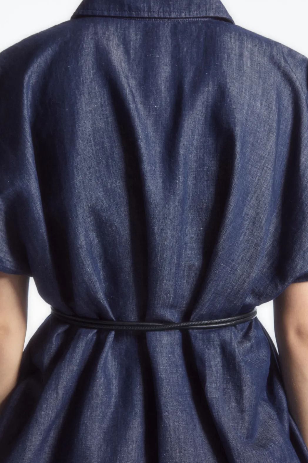 Outlet COS OVERSIZED DENIM MIDI SHIRT DRESS INDIGO